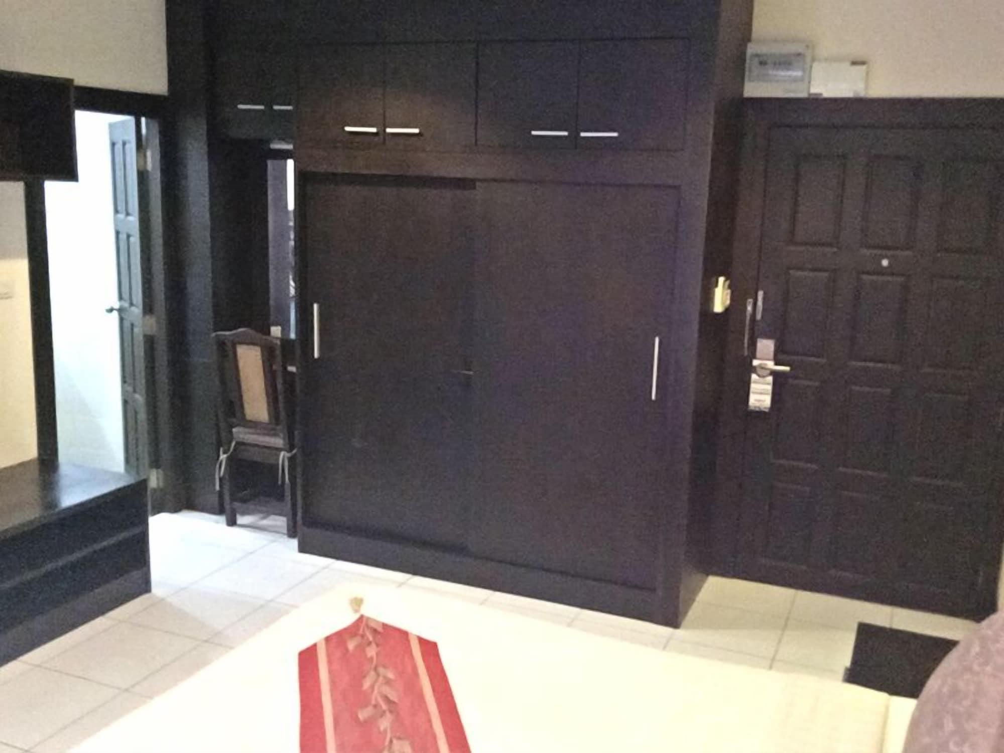 شقق ولاونج زيب باتايا المظهر الخارجي الصورة
